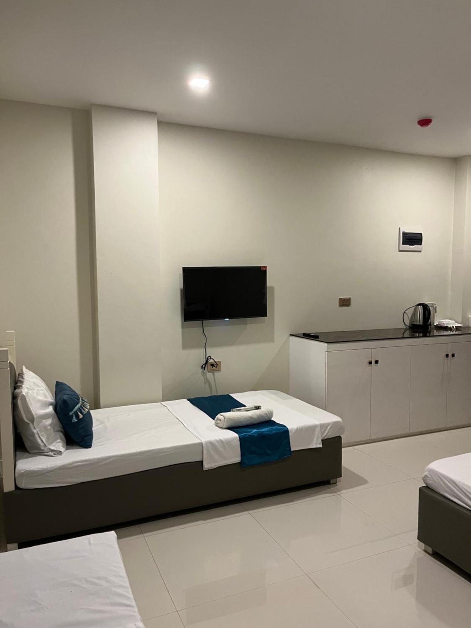717 Residences Iloilo Zewnętrze zdjęcie